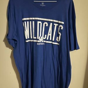 Set of 4 men’s Kentucky Wildcats t shirts